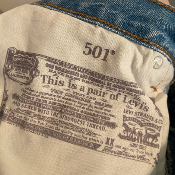 Levi’s 501 Ripped Jeans - Picture 4 of 7
